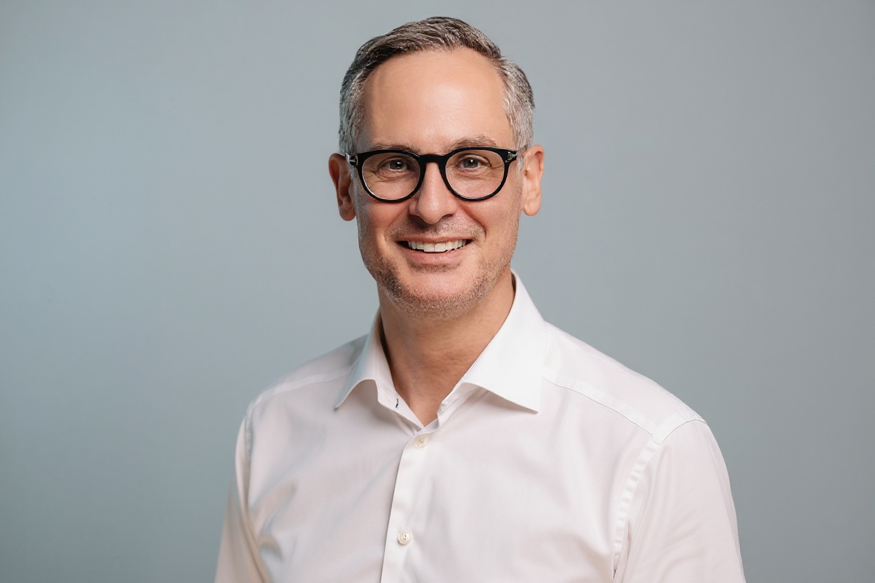 Dr. Philipp May